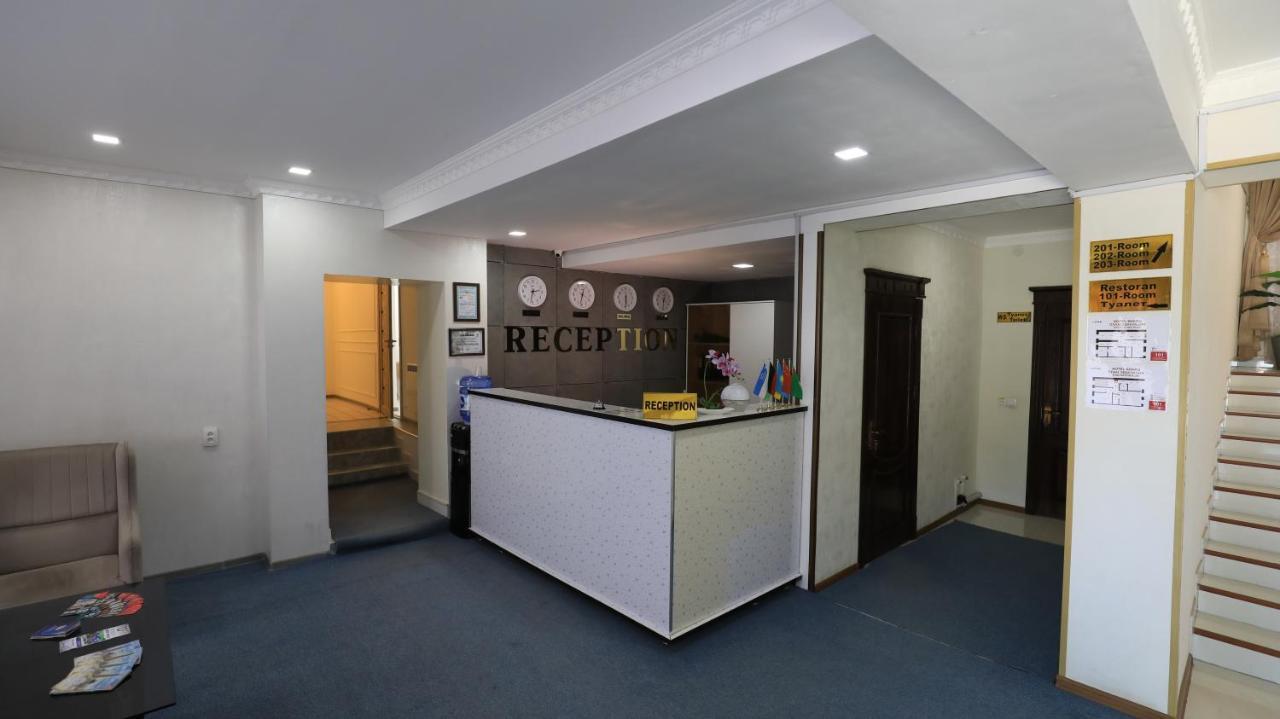 Sharq Hotel Ургенч Екстер'єр фото