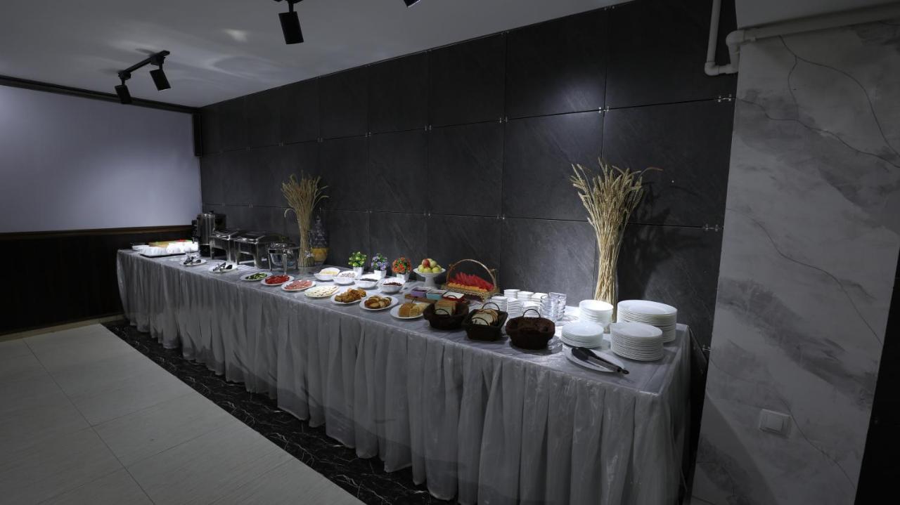 Sharq Hotel Ургенч Екстер'єр фото